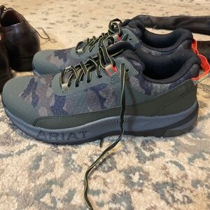 Ariat work shoes10.5